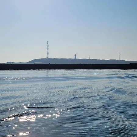 Stunning In With Wifi Appartamento Heligoland